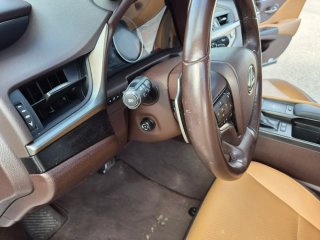 Lexus ES 2019