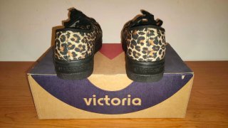 3 Pares de Zapatillas Victoria con dos usos.