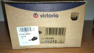 3 Pares de Zapatillas Victoria con dos usos.