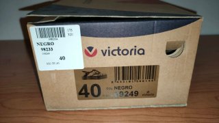 3 Pares de Zapatillas Victoria con dos usos.
