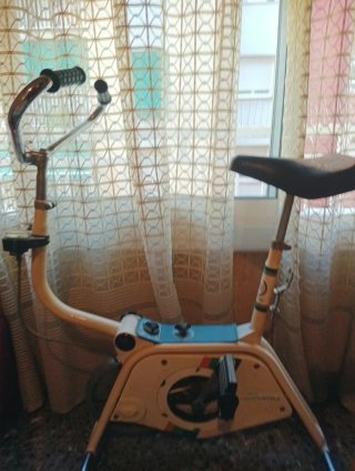 Bicicleta estática clásica