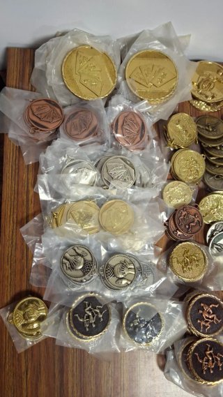 Medallas Bronce Noble & Forjado Vintage Retro