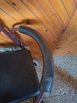 Andador con Asiento y Cesta