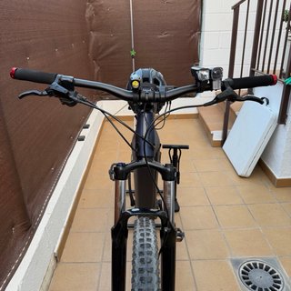 MTB eléctrica Rockrider E-EXPL 520 + accesorios