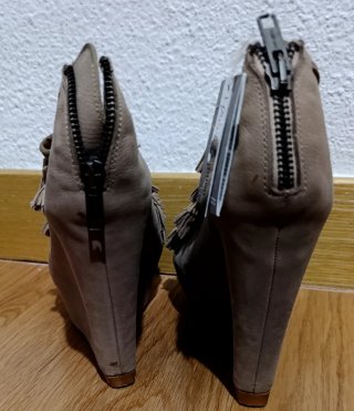 Zara Cuña Alta Flecos Beige