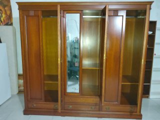 Armario de madera