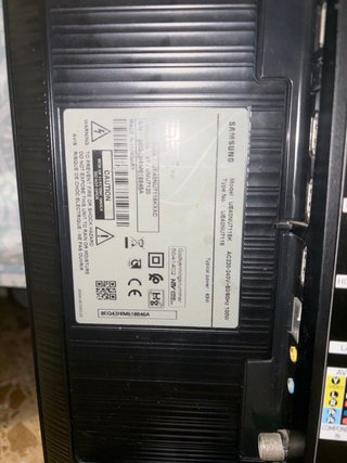 Smart TV Samsung 40" 4K (UE40NU7115) - Para piezas