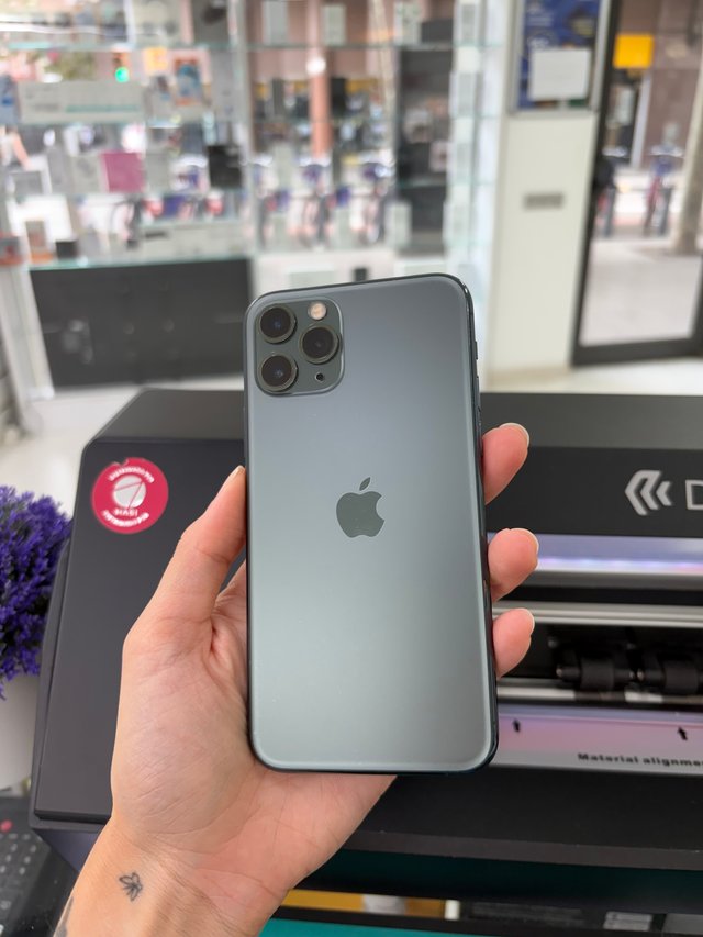 IPHONE 11 Pro 256gb COMO NUEVO