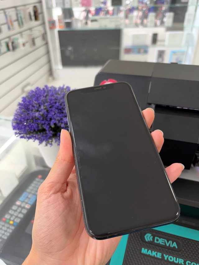 IPHONE 11 Pro 256gb COMO NUEVO