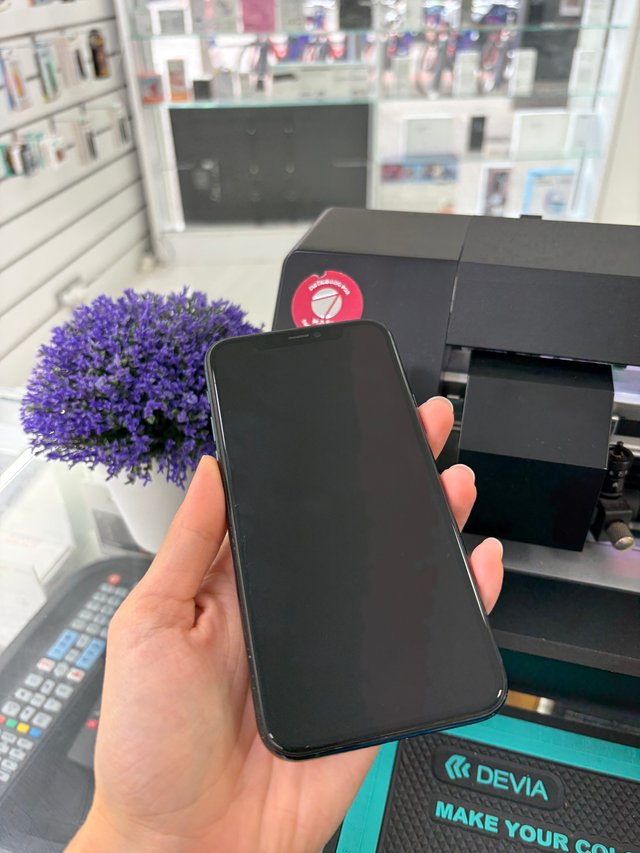 IPHONE 11 Pro 256gb COMO NUEVO