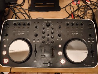 Controller DJ Pioneer DDJ-ERGO
