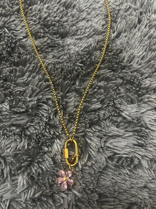 Collar dorado