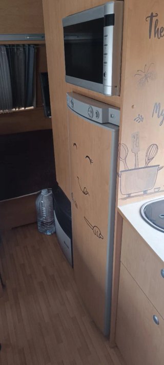 Caravana Sterckeman Evolution Confort 496, 3 ambie