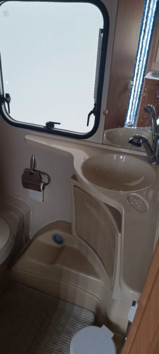 Caravana Sterckeman Evolution Confort 496, 3 ambie