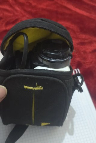 Cámara JVC Quad Proof Full HD Everio R Blanca