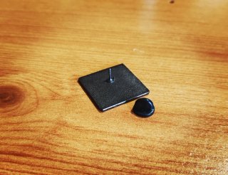 Pin The Cure Corazón Ojo Luna