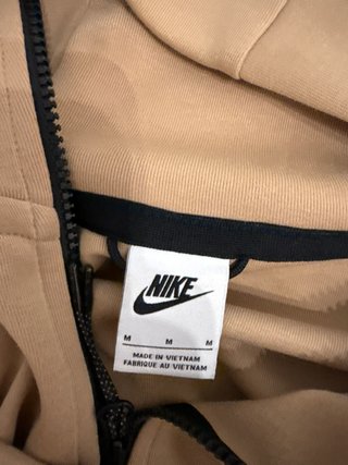 Chaqueta Nike Tech FC Barcelona Beige