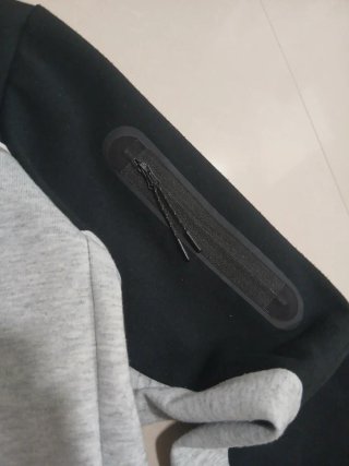 Chaqueta Nike Tech Fleece Gris y Negra