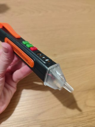 Detector de Voltaje Sin Contacto