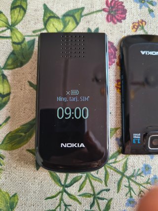 Nokia 2720 Fold Negro