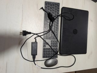 Portátil HP 15,6" / 8GB RAM / 256GB SSD Año 2017