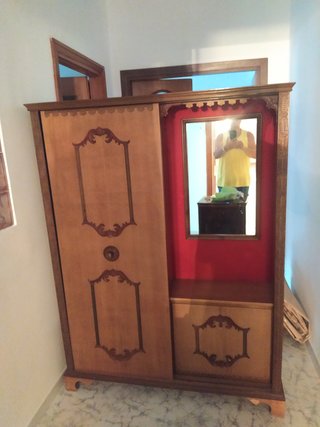 Armadio da ingresso in legno