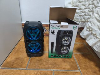 Altavoz Portátil con Micrófono