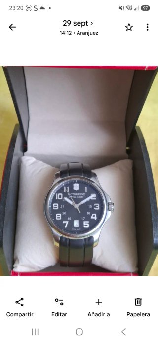 Reloj Victorinox Swiss Army Plata y Azul