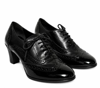 Scarpe Bata Nere con Tacco