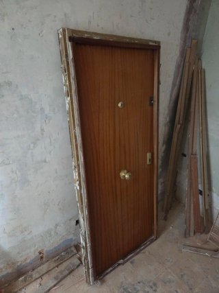 Puerta de entrada acorazada