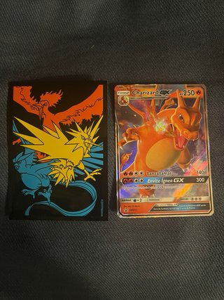 Carta Pokémon Charizard GX