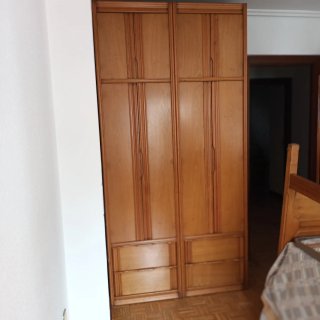 Armario de madera