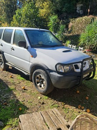Nissan Terrano II 2003