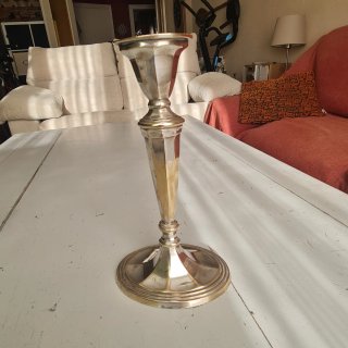 Candelabro alto vintage metal plateado