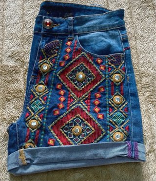 Pantalón corto Desigual Talla S