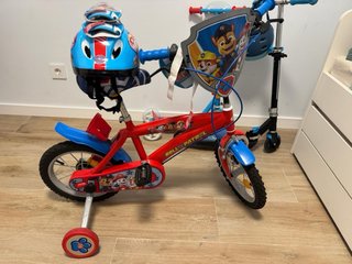 Set Bici, Patinete y proteciones Patrulla Canina