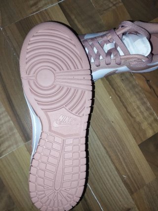 Zapatillas Nike Dunk Low Rosa y Blanco
