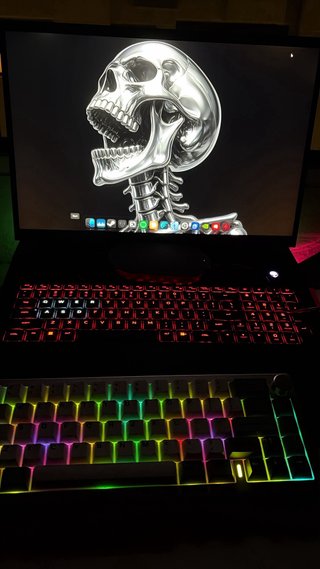 Alienware M18, RTX 4090, 64GB RAM, i9 ,2TB SSD