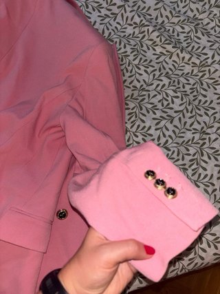 Americana Zara Rosa con Botones