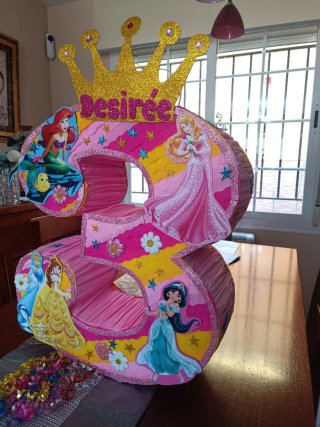 Piñata Princesas