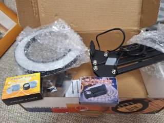 Lámpara Lupa LED de Mesa con 2 lupas