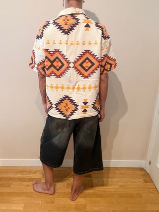 Camisa Bershka Estampado Geométrico Retro