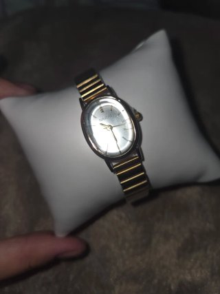 Reloj Naidu Dorado y Plateado