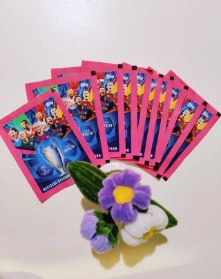 Lote de 10 Sobres de Cromos champions 2025/26