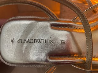 Sandalias Esparteñas Stradivarius Doradas