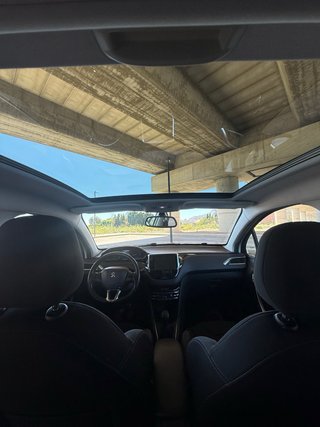 Peugeot 208 2016
