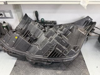 Faro Derecho Kia EV6 2021-2024 Original