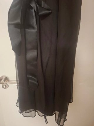 Vestido de fiesta negro Zara