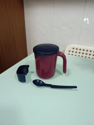 Taza Tupperware con Tapa