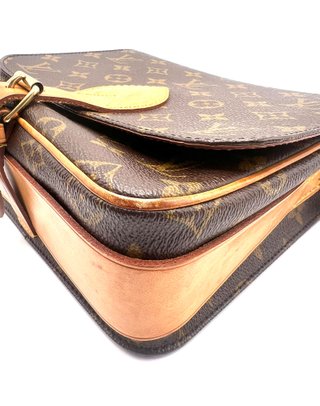 Bolso Louis Vuitton Cartouchiere